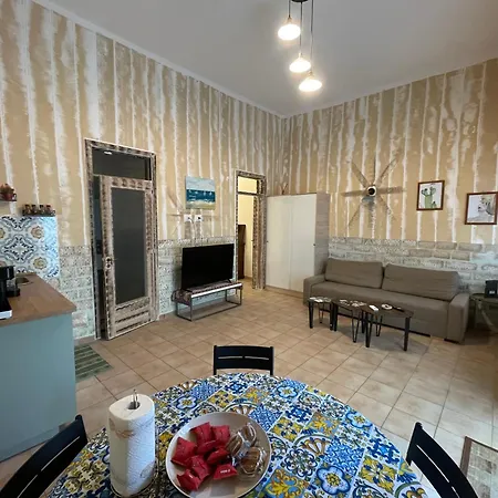 Cortiletto Dell Odeon *